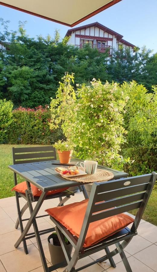 Appartement Calme Avec Jardin Bidart Biarritz Exteriör bild